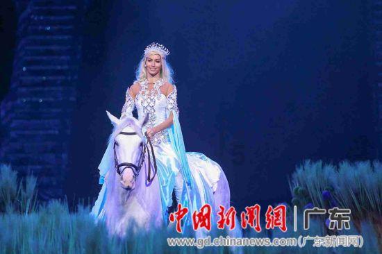 女管家逃脱记
